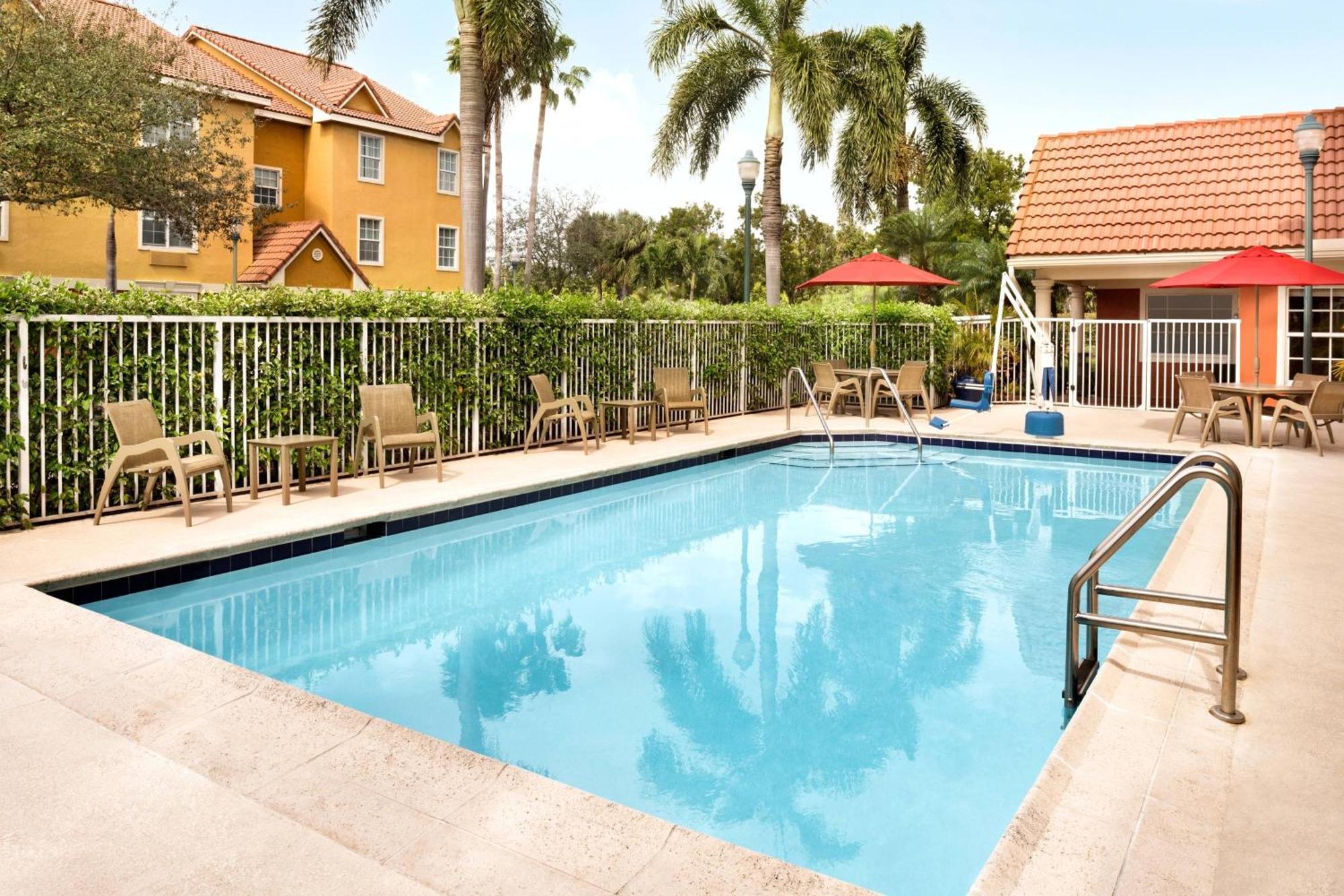 Towneplace Suites Fort Lauderdale West Ngoại thất bức ảnh